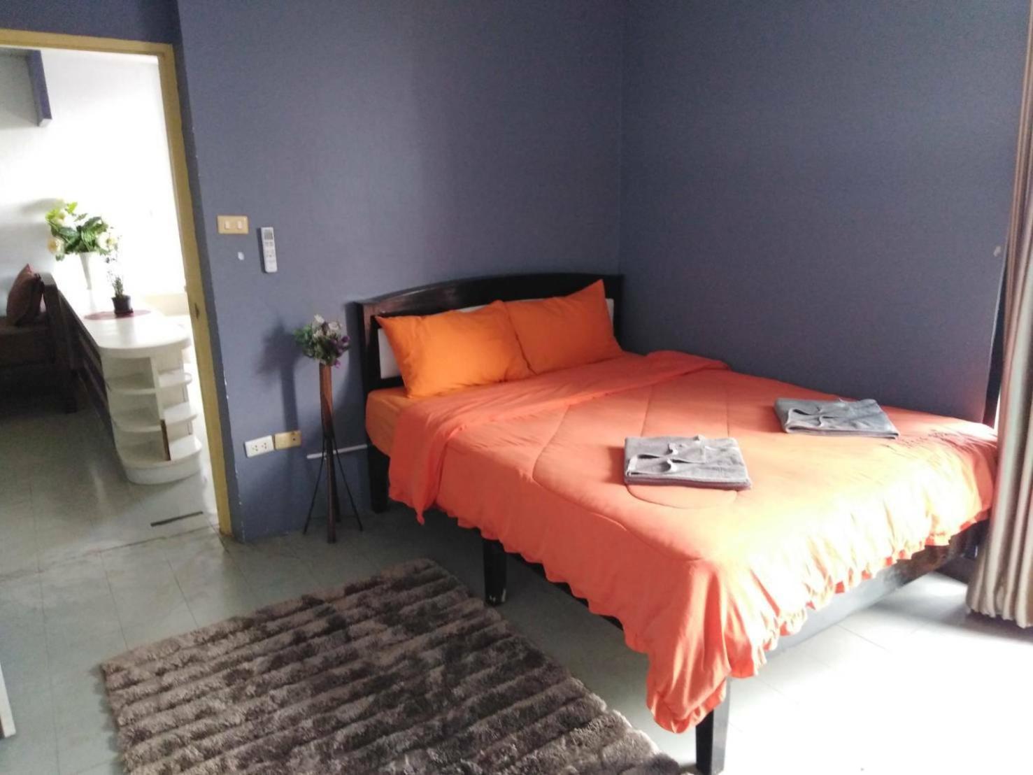 צ'יאנג מאי Iris Hostel מראה חיצוני תמונה