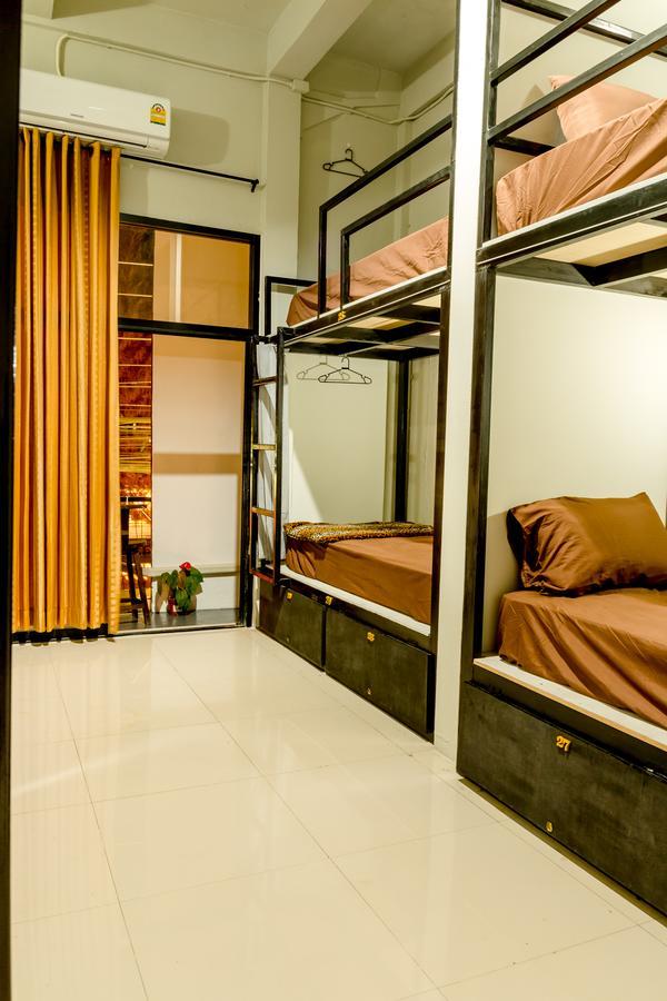 צ'יאנג מאי Iris Hostel מראה חיצוני תמונה